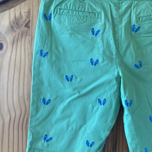 Women's Earth Rocks green with blue embroidered flip flop Bermuda shorts size 9 - Picture 6 of 8